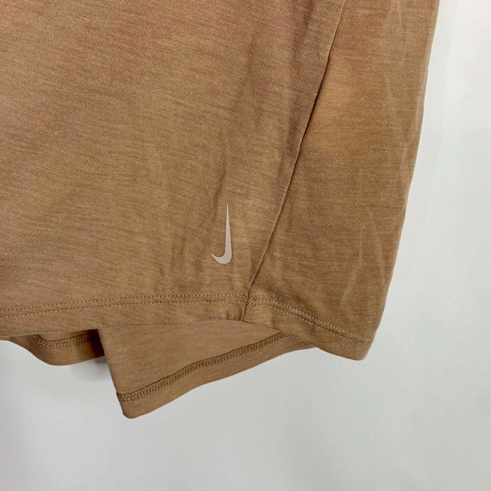 Nike Dri-Fit Yoga Tank Medium Desert Dust Twisted CJ3687-283 NWT Keyhole Back - Picture 6 of 8